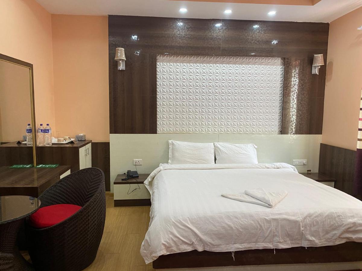Hotel Gorkha Palace Pvt. Ltd ภายนอก รูปภาพ